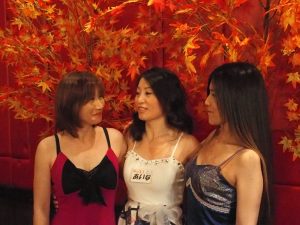 キャバレー花園名駅店のホステスさんを激写